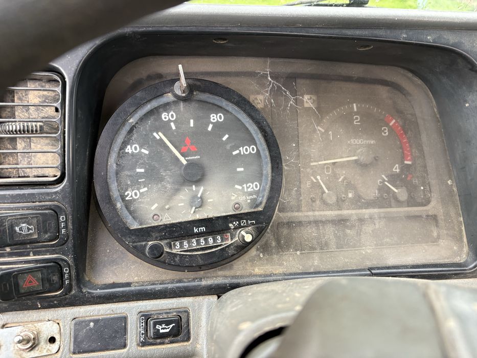 Mitsubishi canter fe 659 em chassi