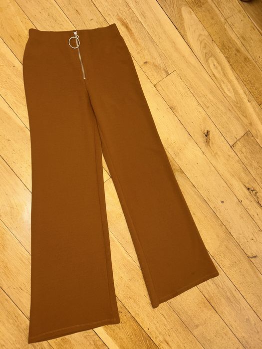 Spodnie z szerokimi nogawkami