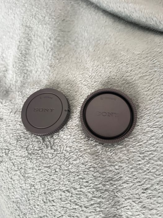 Obiektyw Sony SEL16F28