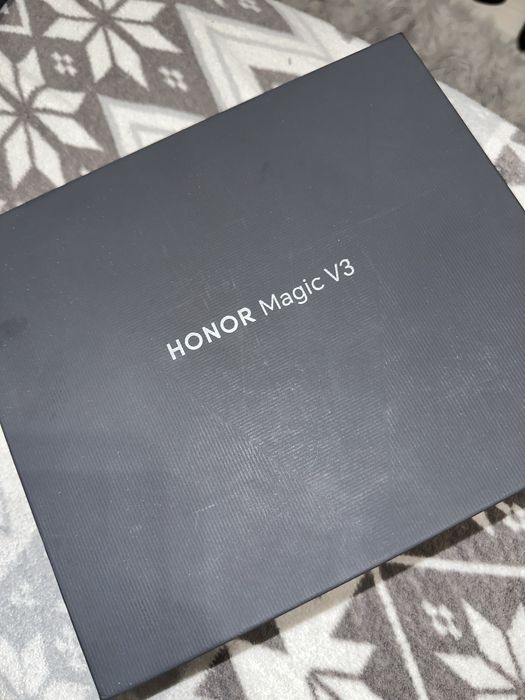 Honor Magic V3 stan idealny