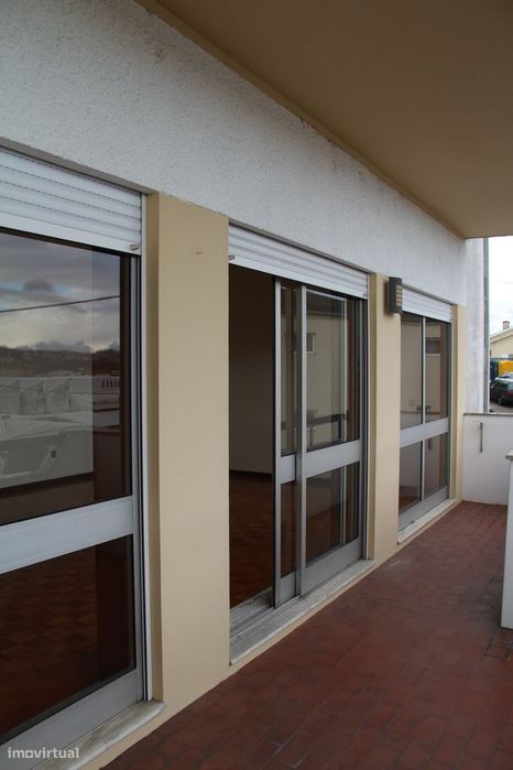 Alugo Apartamento T3