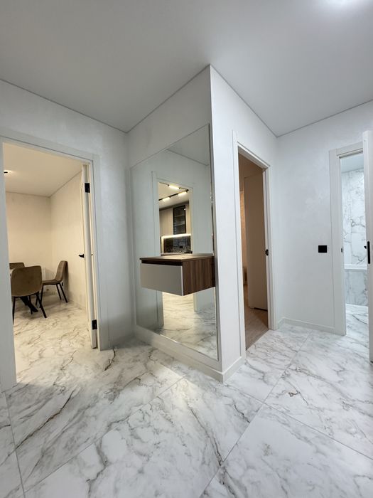 2 кімнатна квартира продаж Бам єр іо меблі техніка