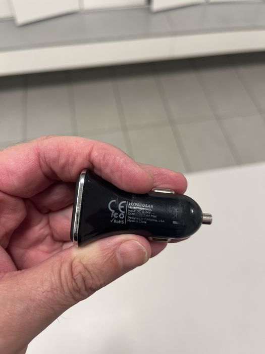 Ładowarka samochodowa HyperGear USB 12V 24V
