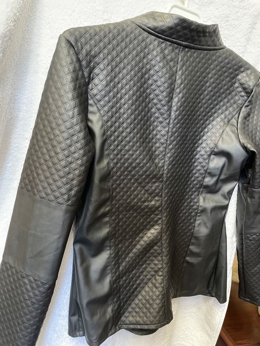 Продам костюм жіночий 46