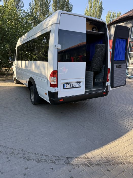 Mercedes Sprinter 412