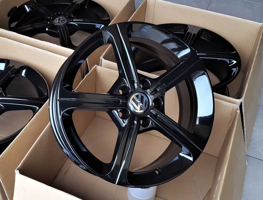 Alufelgi 17 5x112 VW Golf Passat Touran Jetta Caddy T-Roc Czarne 486#