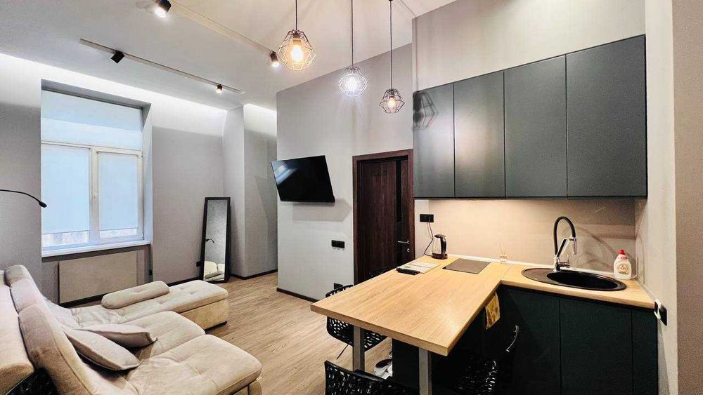 Продаж 2-кім квартири в австрійському люксі по вул. Б. Хмельницького