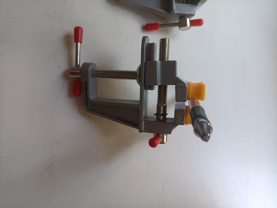 Маленькие  тиски