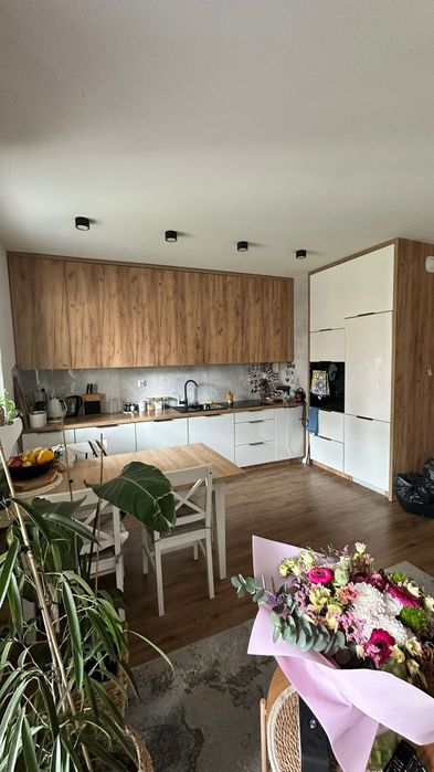 Mieszkanie na wynajem 54m2, 3 pokoje, parking