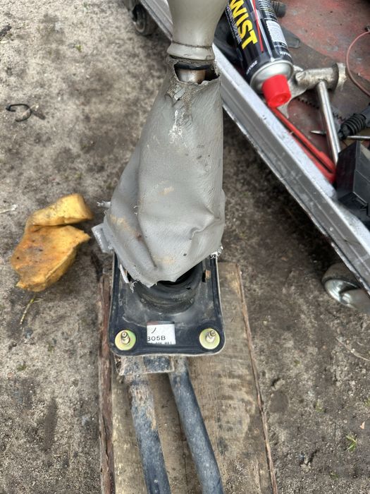 Кулиса рычаг кпп мазда премаси