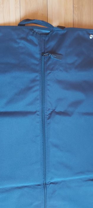 Pokrowiec, torba na garnitur, suknię