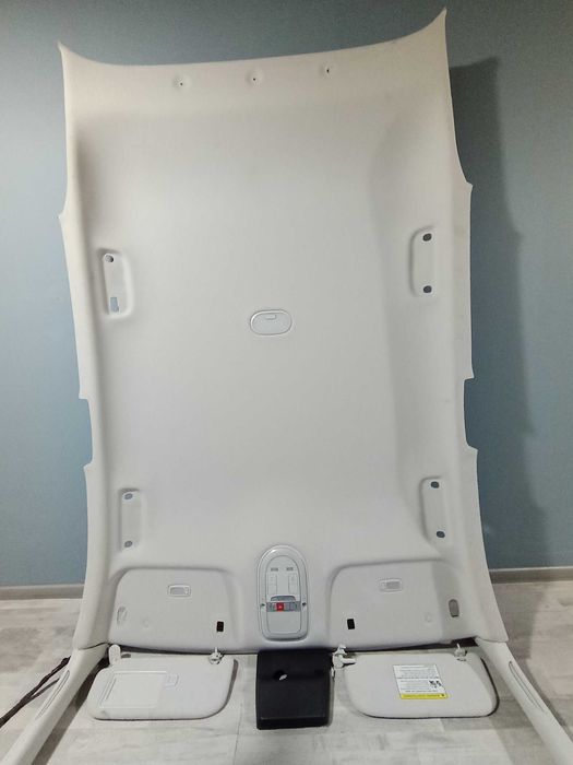 Салон Hyundai Ioniq 5,потолок, козырьки,стойки,ремни фонарь ионик 5