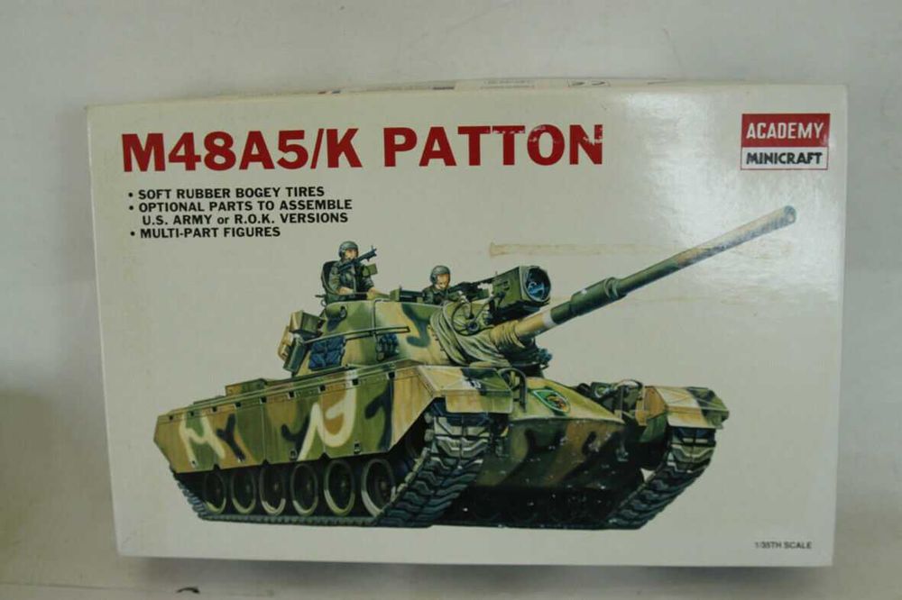 Танки, масштабні моделі 1/35