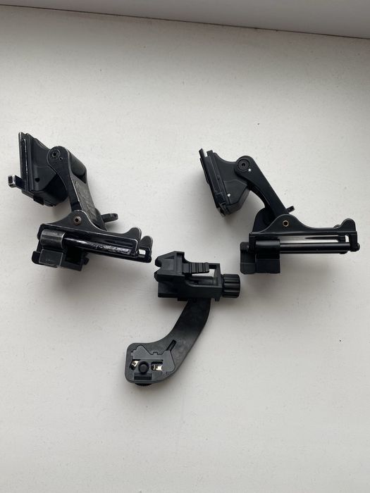 Кріплення для приладу нічного бачення Rhino Mount