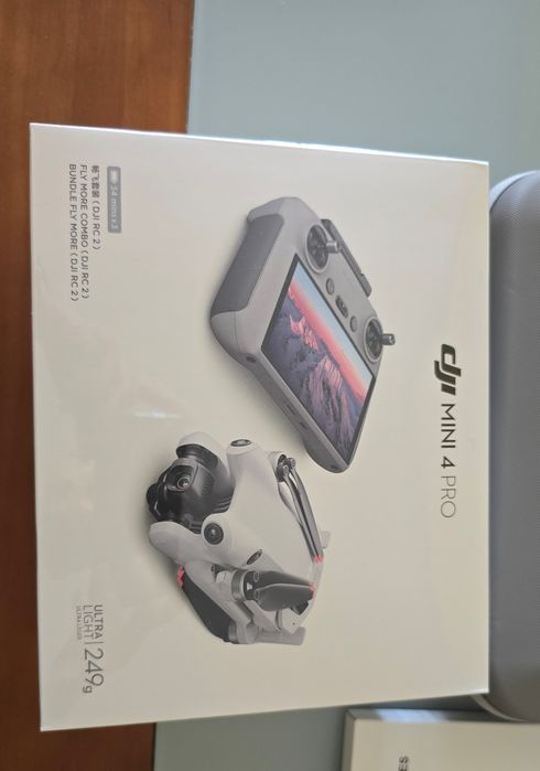 DJI mini 4 pro fly more combo