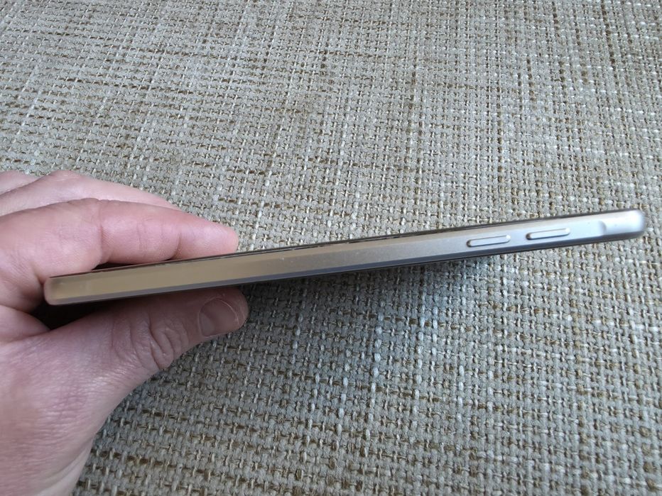 Мобільний телефон Samsung Galaxy A7 Dual sim 3/16Gb