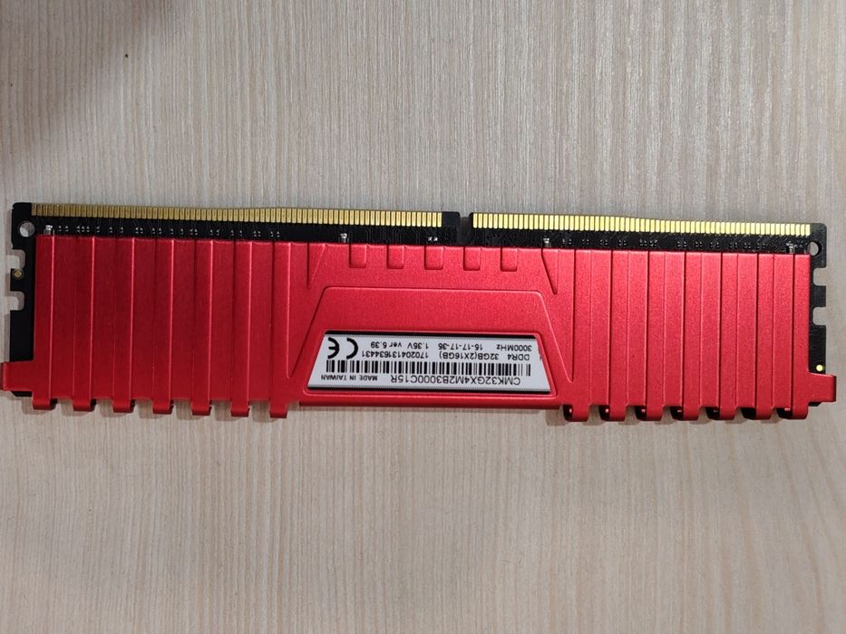 corsair ddr4 16gb 3000 - купити комплектуючі для ПК - Ціна на OLX.ua