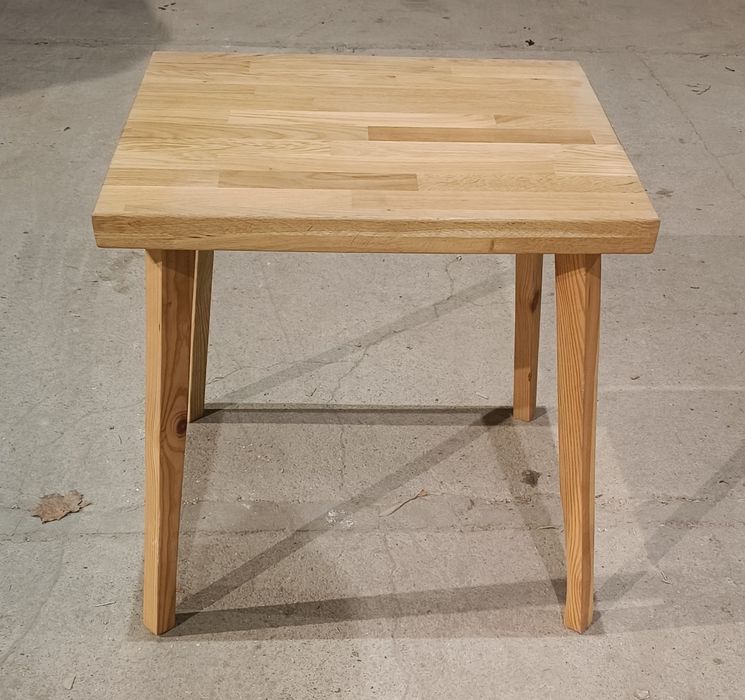 Stolik kawowy drewniany , lite drewno !!!