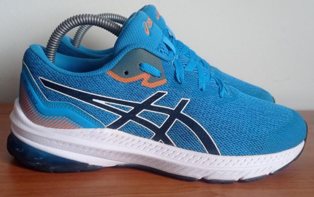 Оригінальні кросівки Asics G1000 розмір39