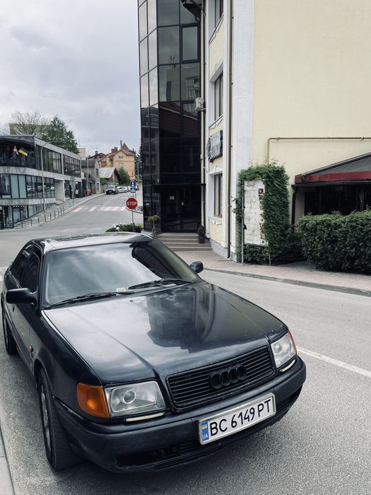 Продам ауді 100с4
