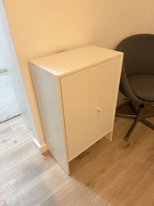 Szafka biala komoda