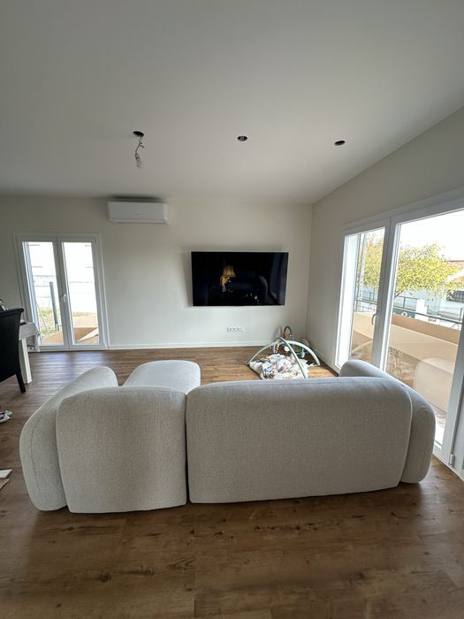 Sofá novo usado 1 mês