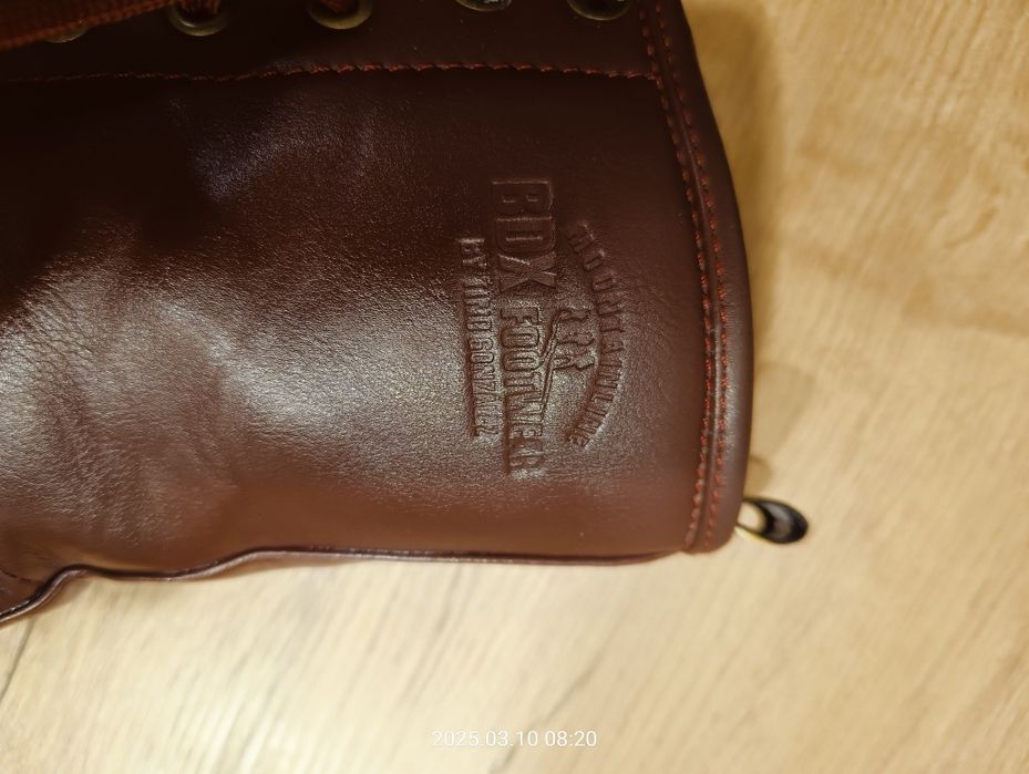 Trapery firmy BDX Fooywear