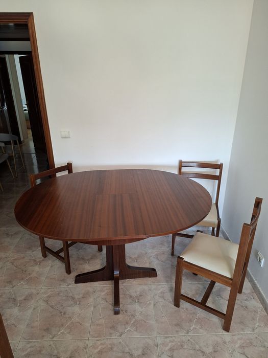 Mesa jantar com 6 cadeiras
