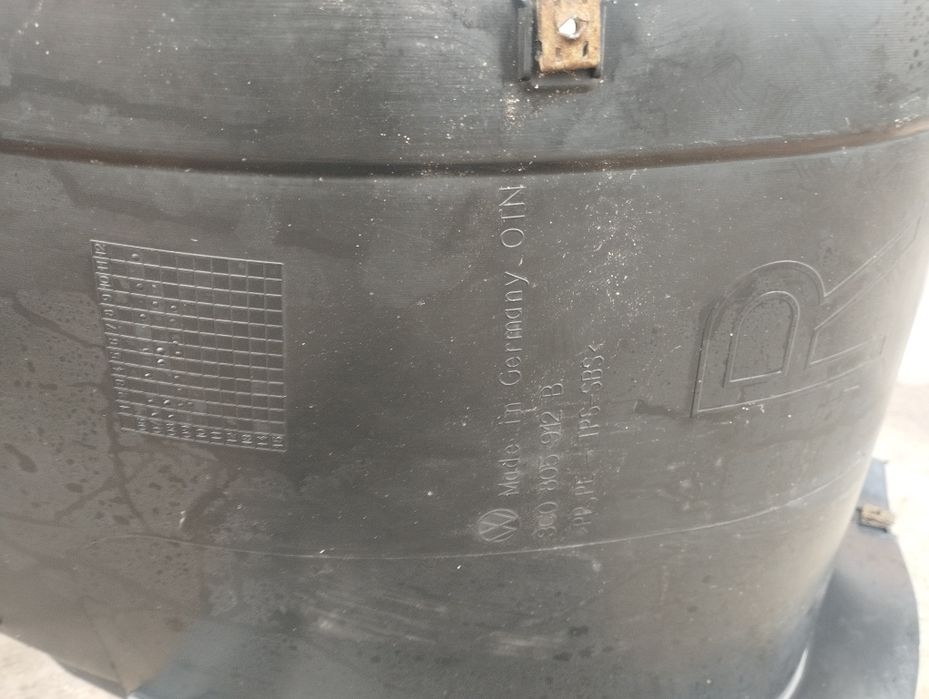 Передние подкрылки Passat B 6