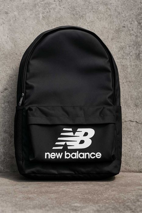 Рюкзак New Balance чорний з великим білим лого