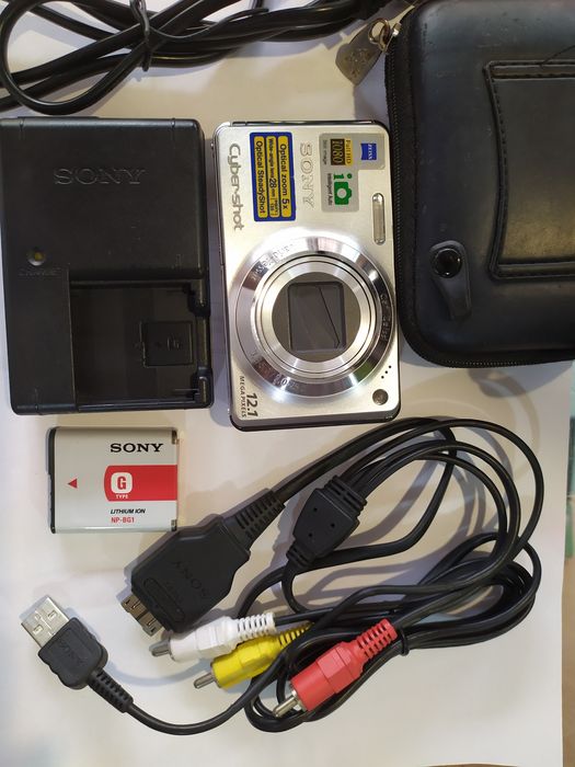 Фотоаппарат  Sony DSC-W270 в отличном состоянии. Весь комплект.