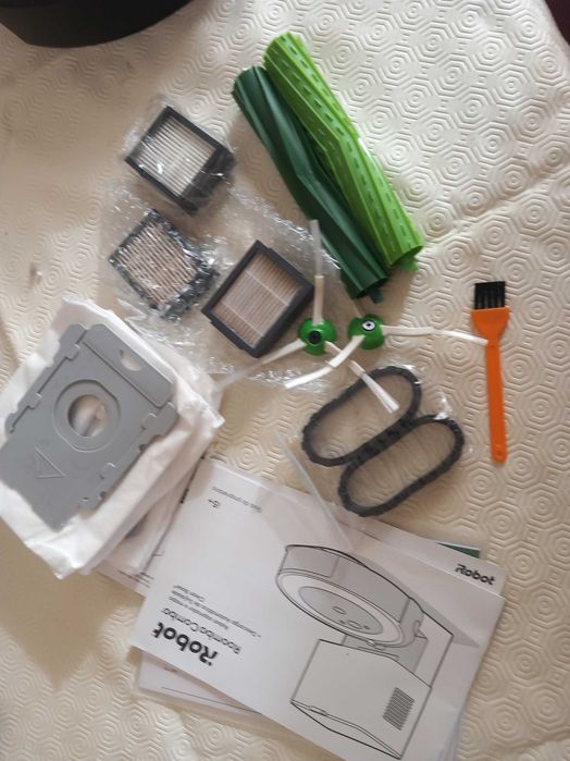 Robot Aspirador e Mopa Roomba i5 c estaçao lixo