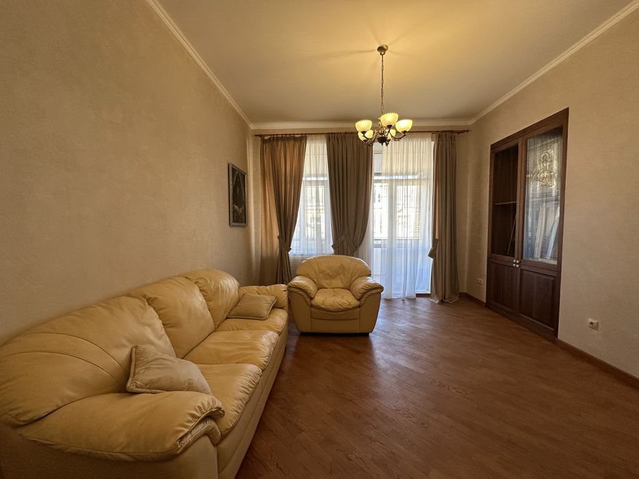 3-комнатная квартира по адресу Куликово поле пл. (площадь 133 м²) - Atlanta.ua - фото 2