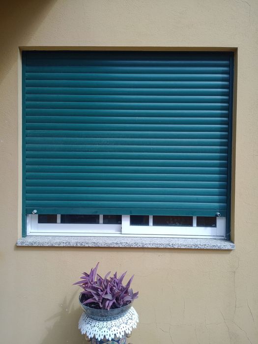 13 janelas + 2 portas