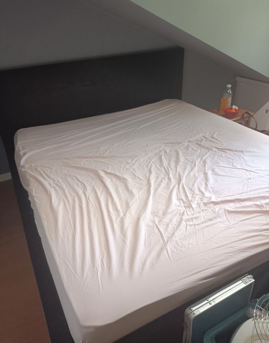 Cama de Casal ikea 200x180