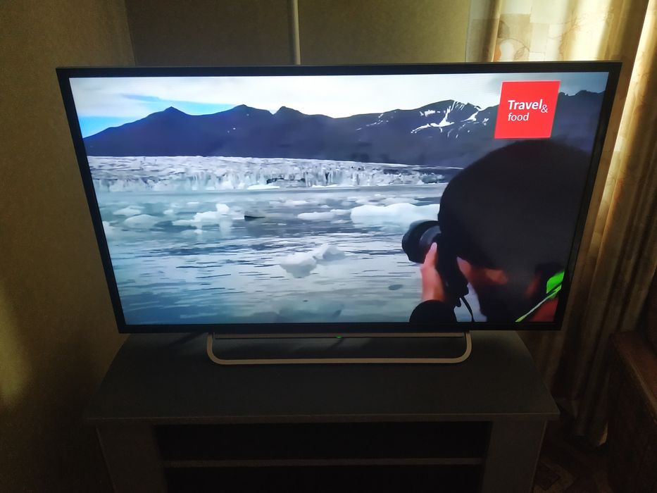 Телевизор SONY 40 дюймов, 2013 год