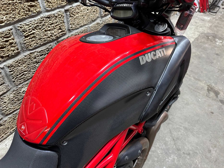 Ducati Diavel Carbon