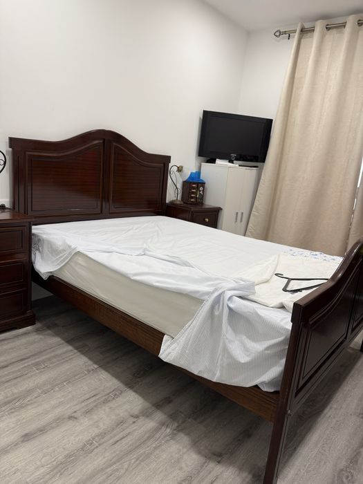 Cama  madeira maciça