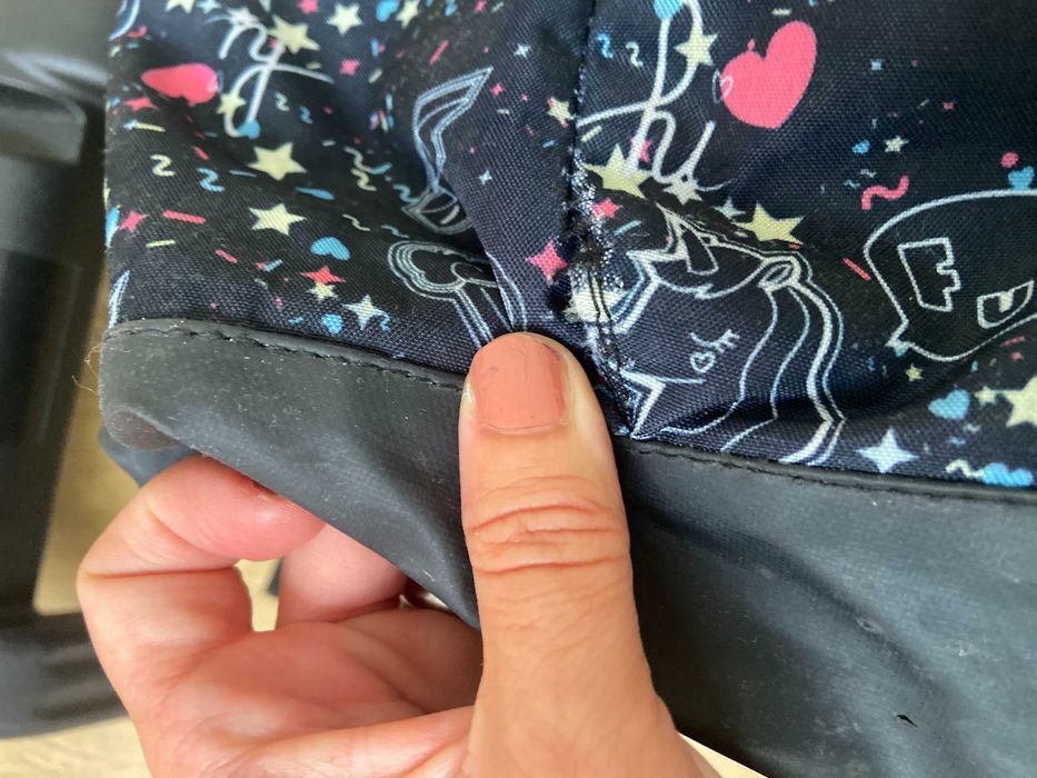 Mochila sem rodinhas mas vendida com base para aplicar a mochila
