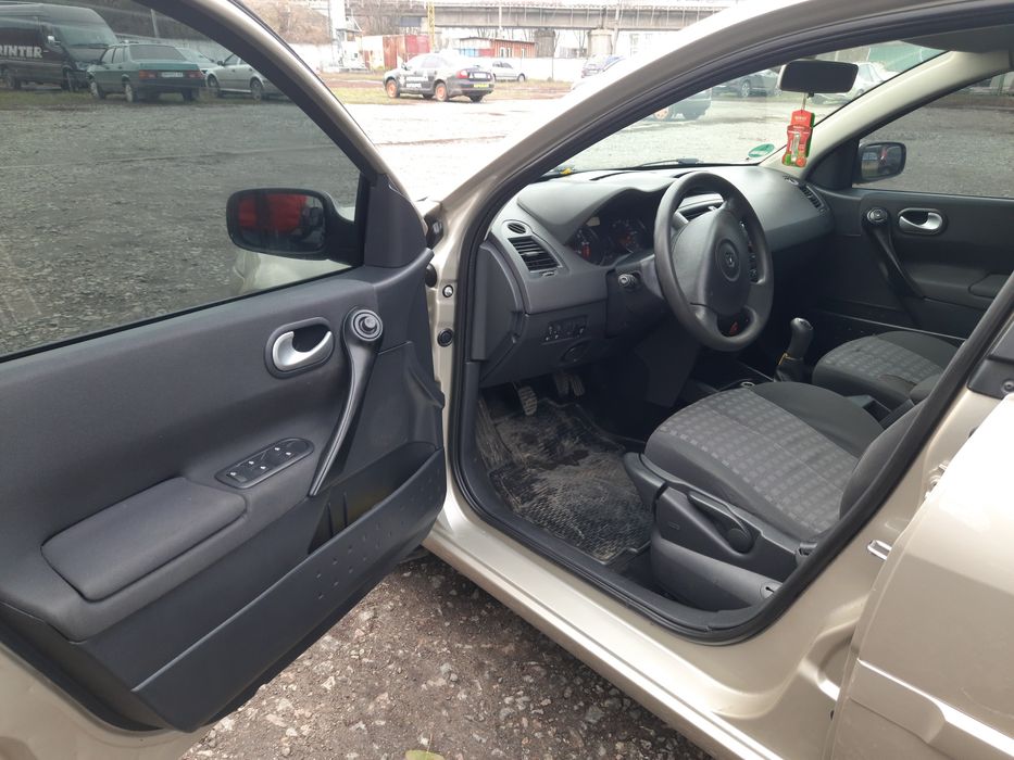 Продам рено мегана2 1,6бенз газ