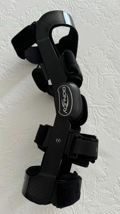 Joelheira Ortopédica Articulada DonJoy® LCA (direito) como nova