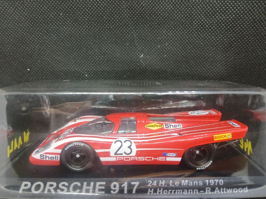 Miniaturas 1:43 24 H Le Mans e outras para desocupar