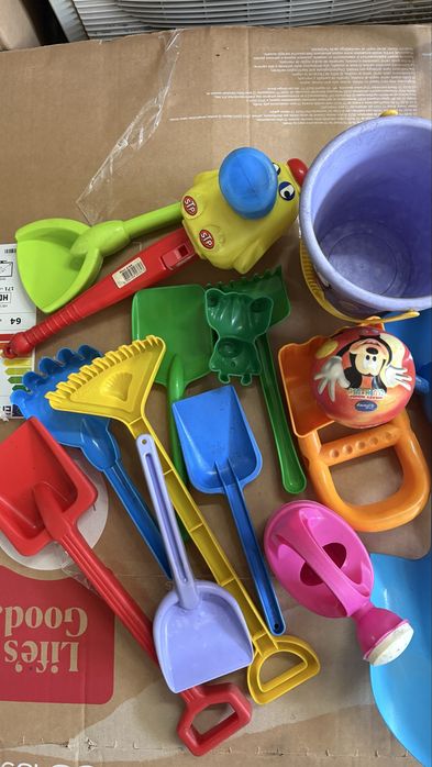 Pack Brinquedos de Praia p/ Criança | Baldes, Pás, Formas e Moinho
