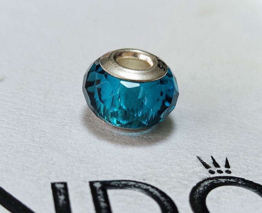 Charm's koralik szkło hartowane turkus  S925