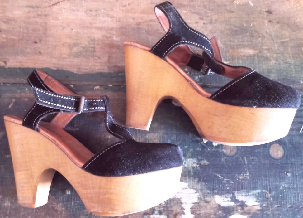 Sandálias Camurça 36 TAPADAS