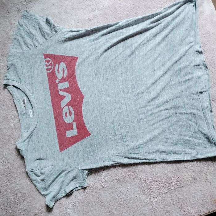 T-shirt damski Levis