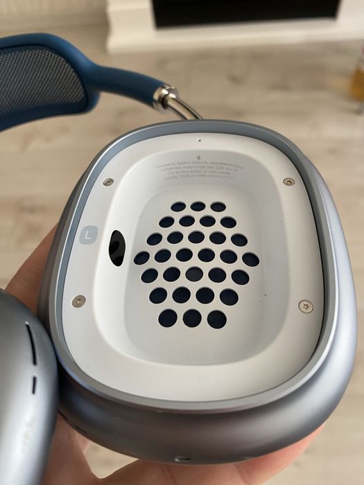 Airpods max A2096 sky blue, apple