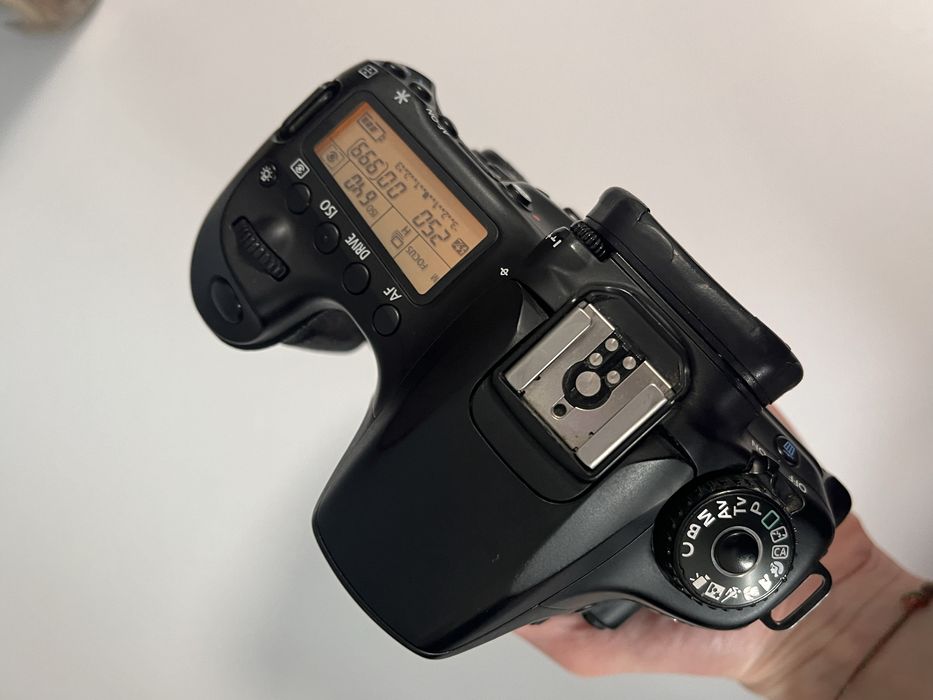 Canon EOS 60D + Canon EF 50mm 1.4