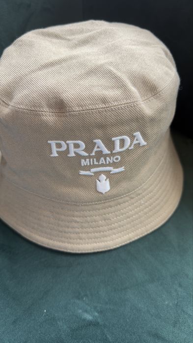 Prada понама нова