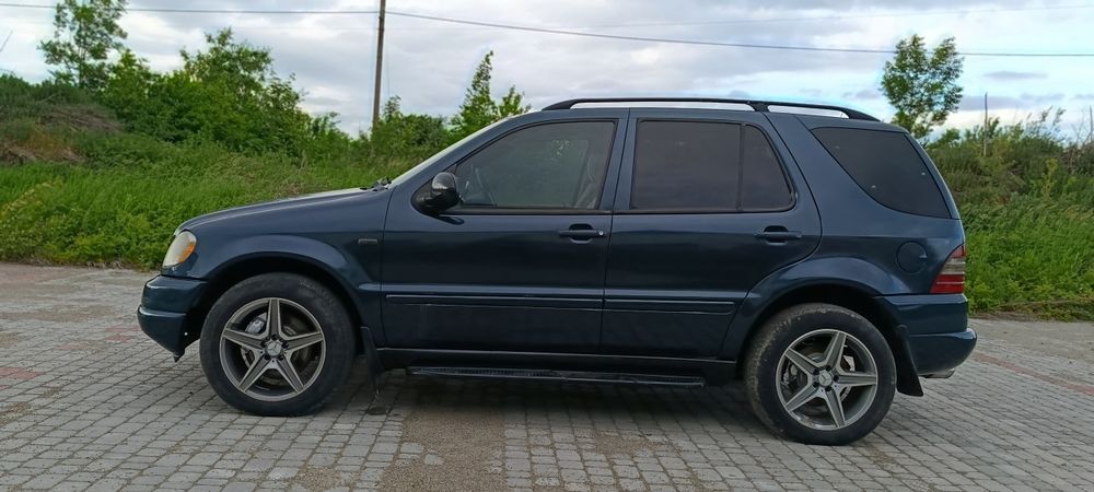 Продам Mercedes Benz ML163